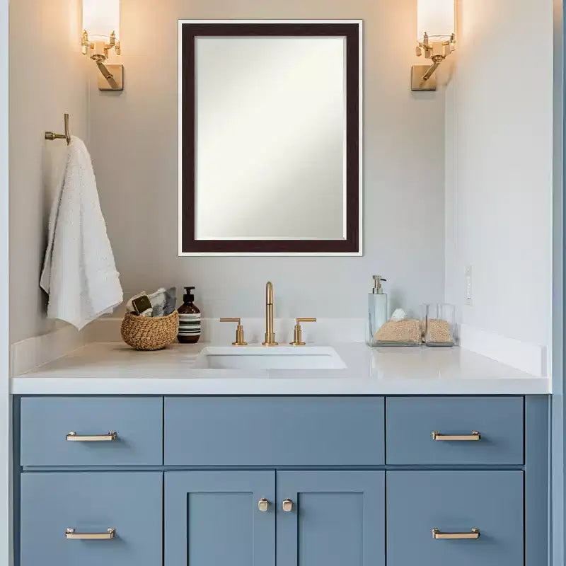 Specchio da parete per bagno con cornice e bordo smussato